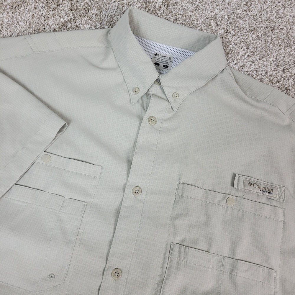 Columbia PFG Omni Shade‎ Mens Large Beige Vented Button Down Short Sleeve